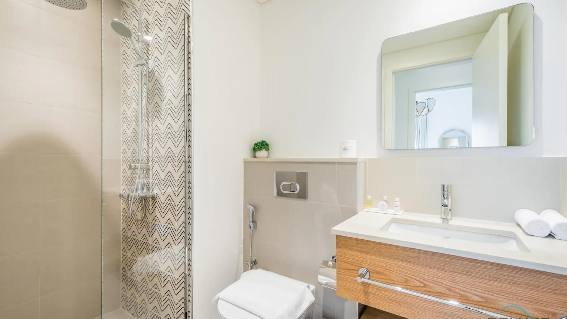 Stunning 1Br Apartment In Golfville Block A, Dubai Hills By Deluxe Holiday Homes United Arab Emirates
