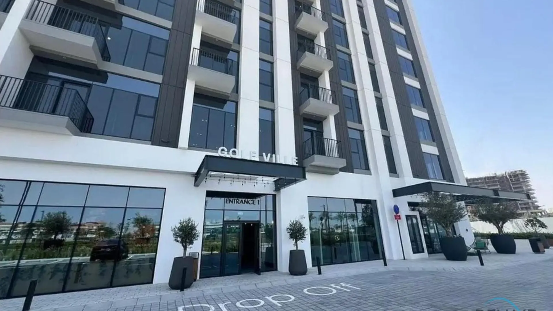 Stunning 1Br Apartment In Golfville Block A, Dubai Hills By Deluxe Holiday Homes