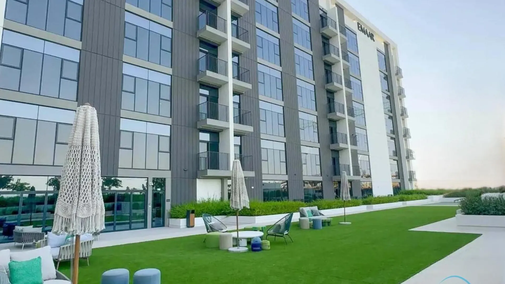 Stunning 1Br Apartment In Golfville Block A, Dubai Hills By Deluxe Holiday Homes